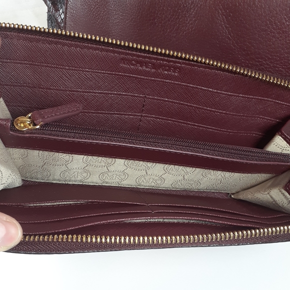 Michael Kors Purse & Wallet Satchel Bag Zip Wallet - Picture 6 of 8